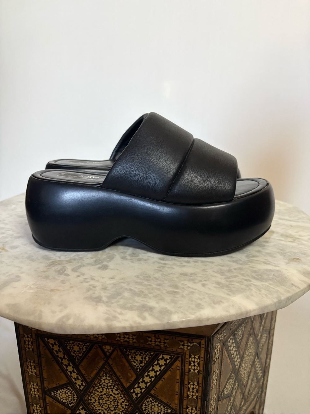 Seychelles “Sorry Bout It” Black Platform Slide Sandals Size 6 - Picture 5 of 7